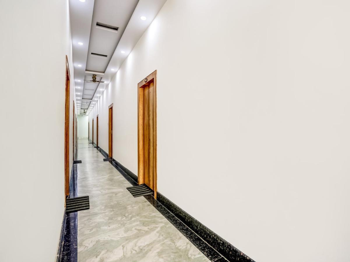 Oyo 75850 Vishwanath Guest House Varanasi Exterior foto